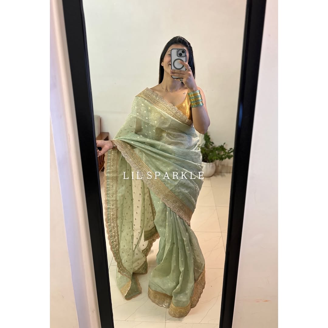 ✨MALVIKA✨